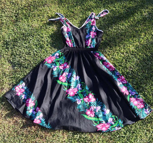 Helena’s Hawaii 80's Dress