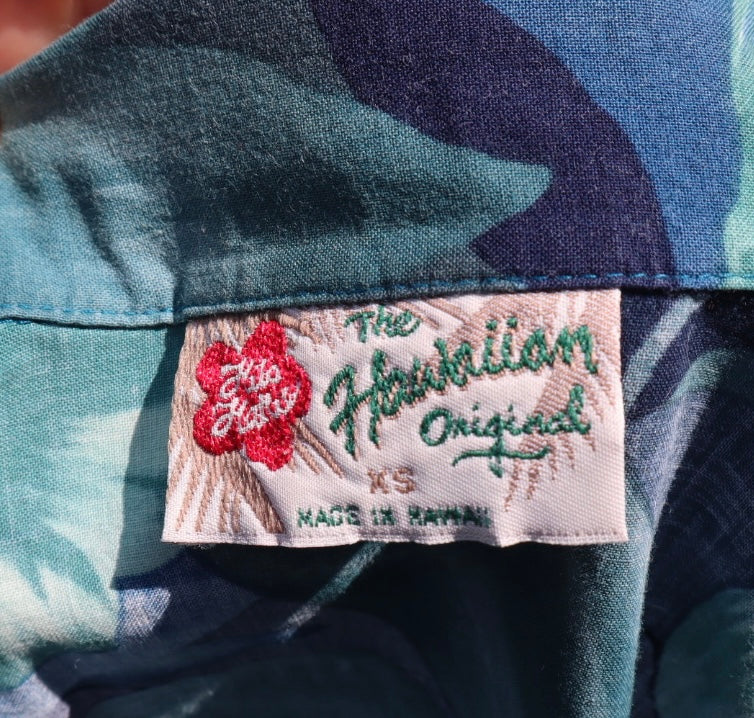 Vintage Hawaiian Button-Up