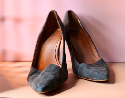 Madewell Suede Pumps