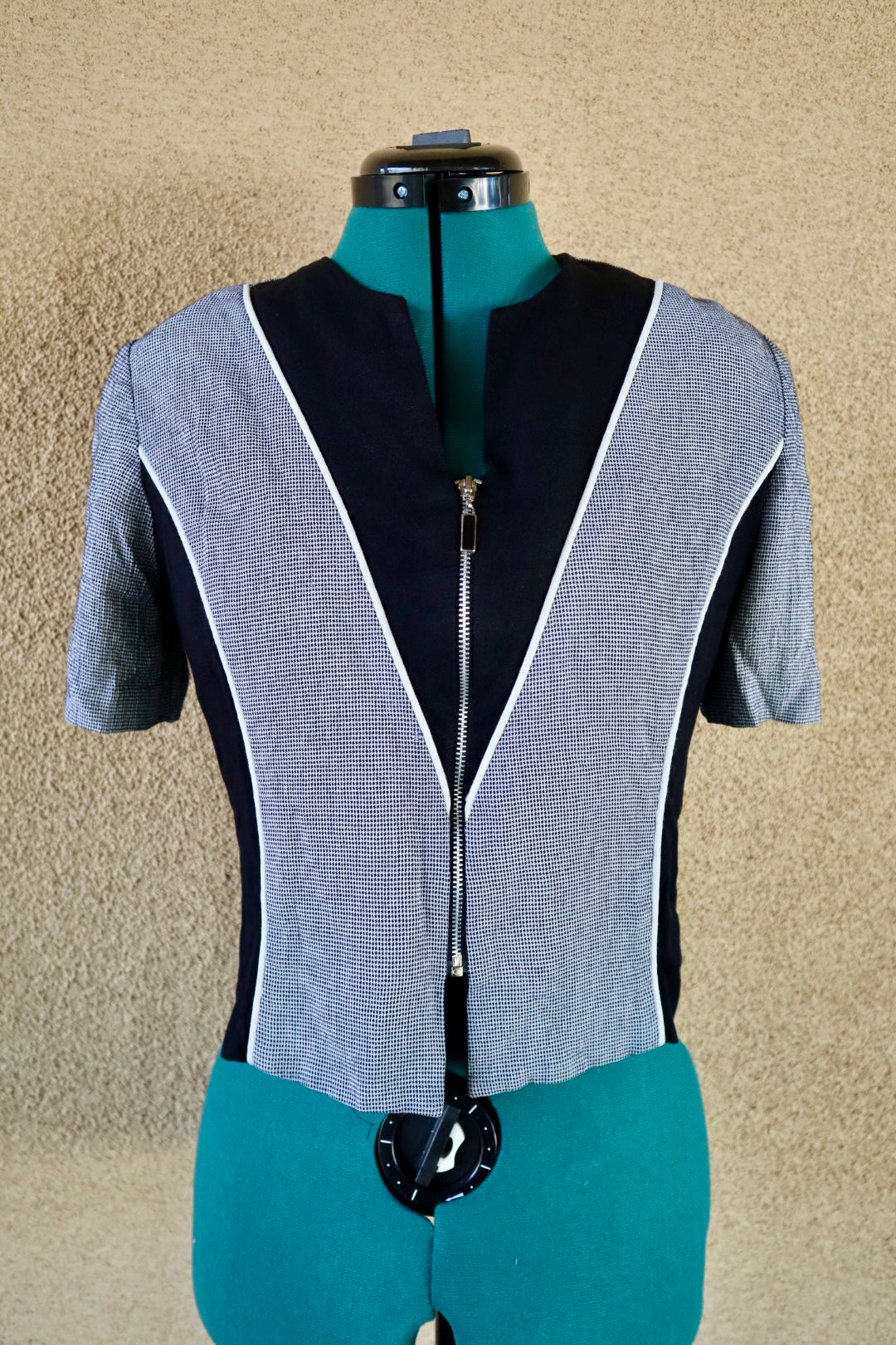 80's Zip up Top